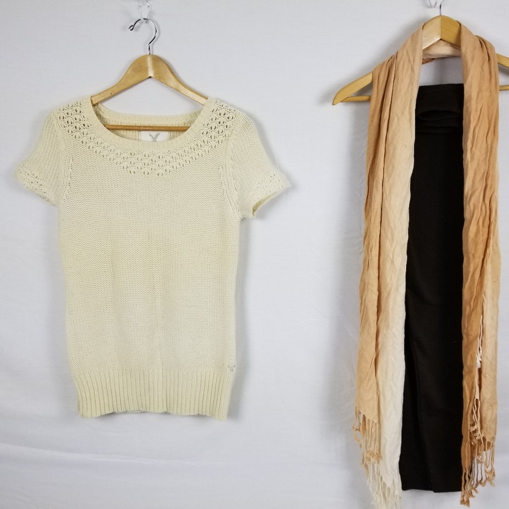 American Eagle Outfitters ivory sweater